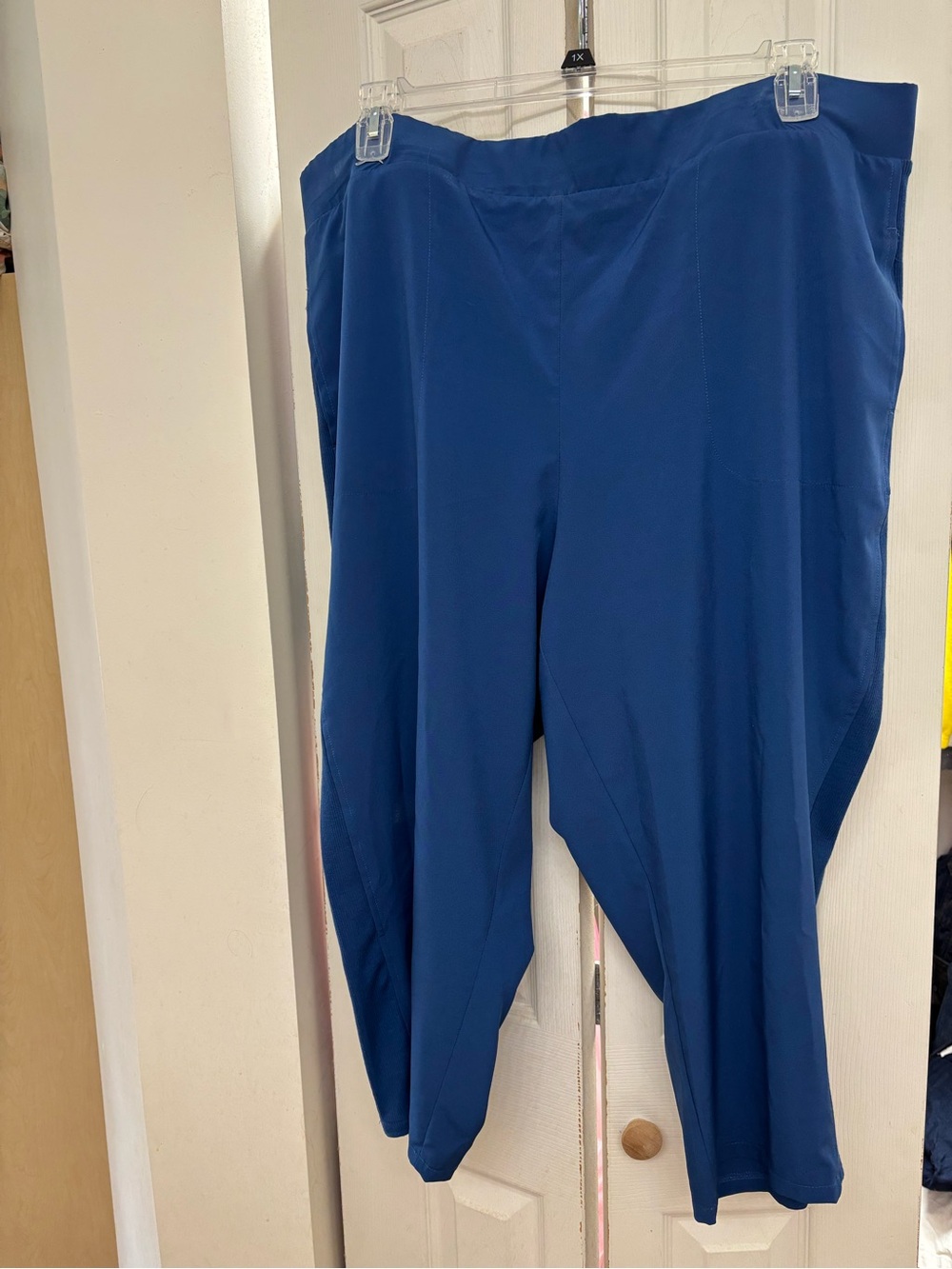 croft & barrow Royal Blue Pull-On Cropped Ponte Pants